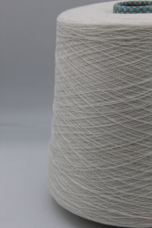 30043 Итальянская бобинная пряжа кардный кашемир 100% 2300м белый Cariaggi Duequarantasei- фото2