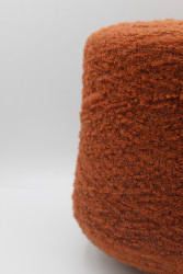 30065 Итальянская бобинная пряжа Pool Trend SRL Babyb4 80% бэби альпака, 20% PA, 400м, медь на чрной основе- фото2