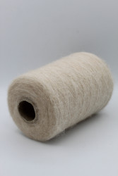 30089 Итальянская бобинная пряжа Torcitura Di Domaso Bella 23% кидмохер, 45% бэби альпака, 32% PA, светло-бежевый  меланж, 1000м- фото3