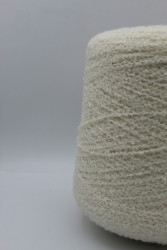 30164 Итальянская бобинная пряжа букле меринос 87%, полиамид 8%, кашемир 5%, 300м кремово-белый Zegna Baruffa Vello Fantasia- фото2