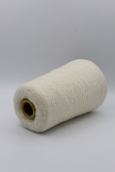 30170 Итальянская бобинная пряжа букле меринос 70%, полиамид 30% 1400м белый Zegna Baruffa Mousse- фото3