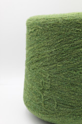 30169 Итальянская бобинная пряжа букле меринос 80%, полиамид 20% 800м зелёный меланж на чёрной основе Zegna Baruffa Mousse- фото2