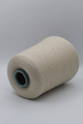 30223 Итальянская бобинная пряжа для вязания меринос 100%, светло-бежевый,  3000м, Cariaggi Antilope- фото3