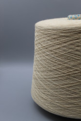 Итальянская бобинная пряжа Monticolore Bonwool меринос 15% хлопок 85% , бежевый 1700м/100гр- фото2