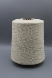 30254 Итальянская бобинная пряжа Emilcotoni YaQu хлопок 51% як 35% меринос 14% , молочный белый 2000м/100гр- фото